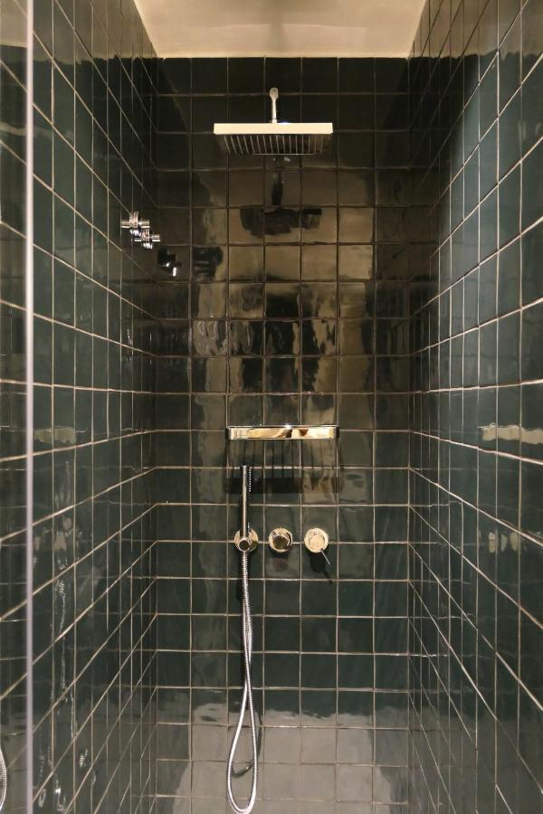 Casas Na Portuguesa - Bica Chiado Apartment Lisbon Luaran gambar