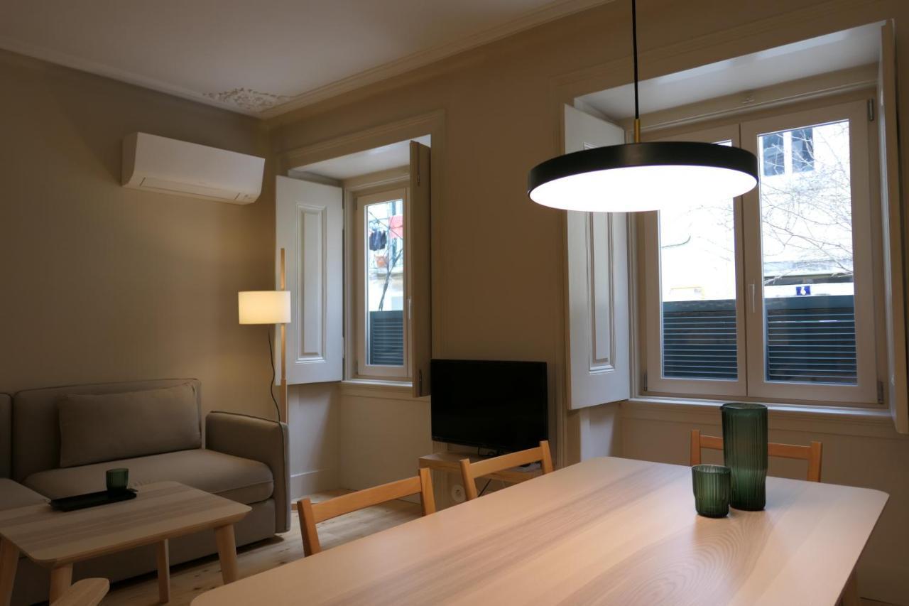 Casas Na Portuguesa - Bica Chiado Apartment Lisbon Luaran gambar