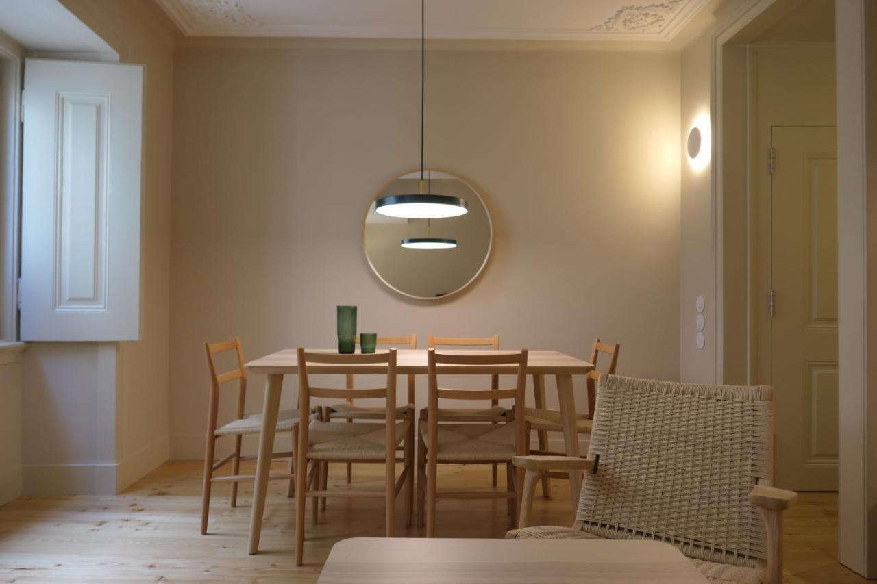 Casas Na Portuguesa - Bica Chiado Apartment Lisbon Luaran gambar