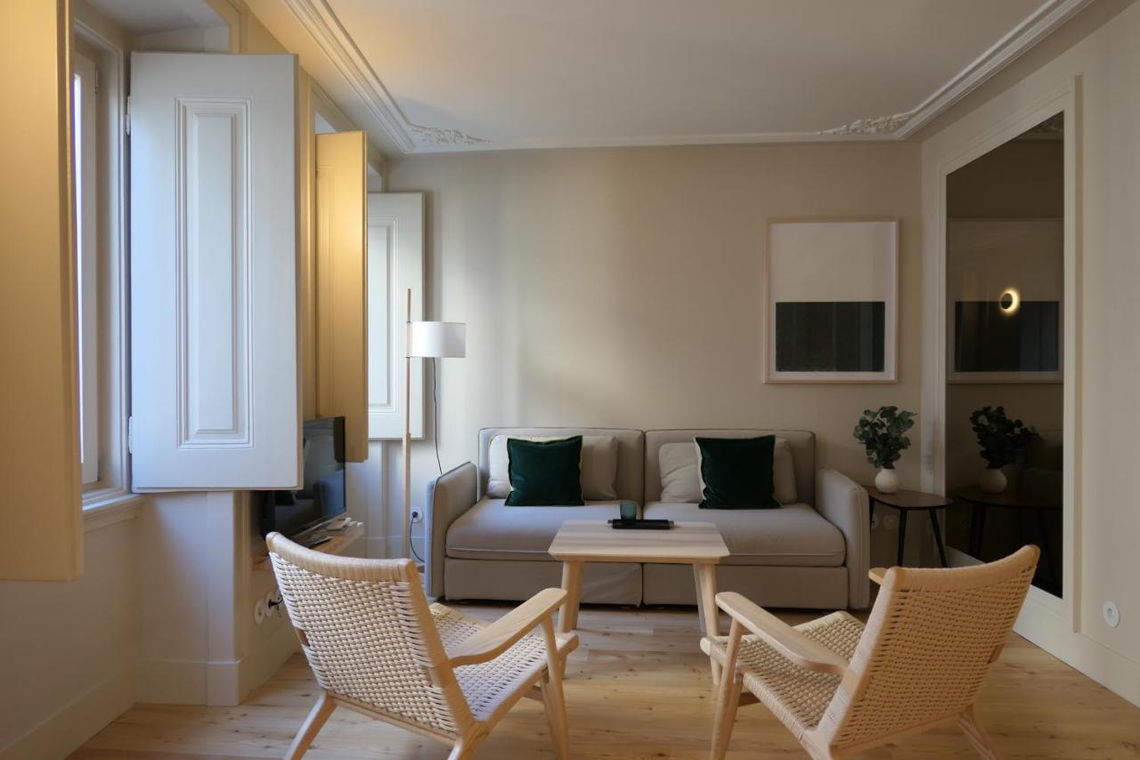 Casas Na Portuguesa - Bica Chiado Apartment Lisbon Luaran gambar