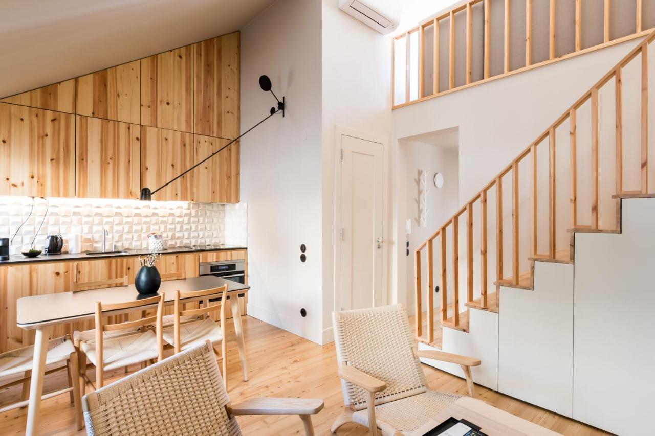 Casas Na Portuguesa - Bica Chiado Apartment Lisbon Luaran gambar