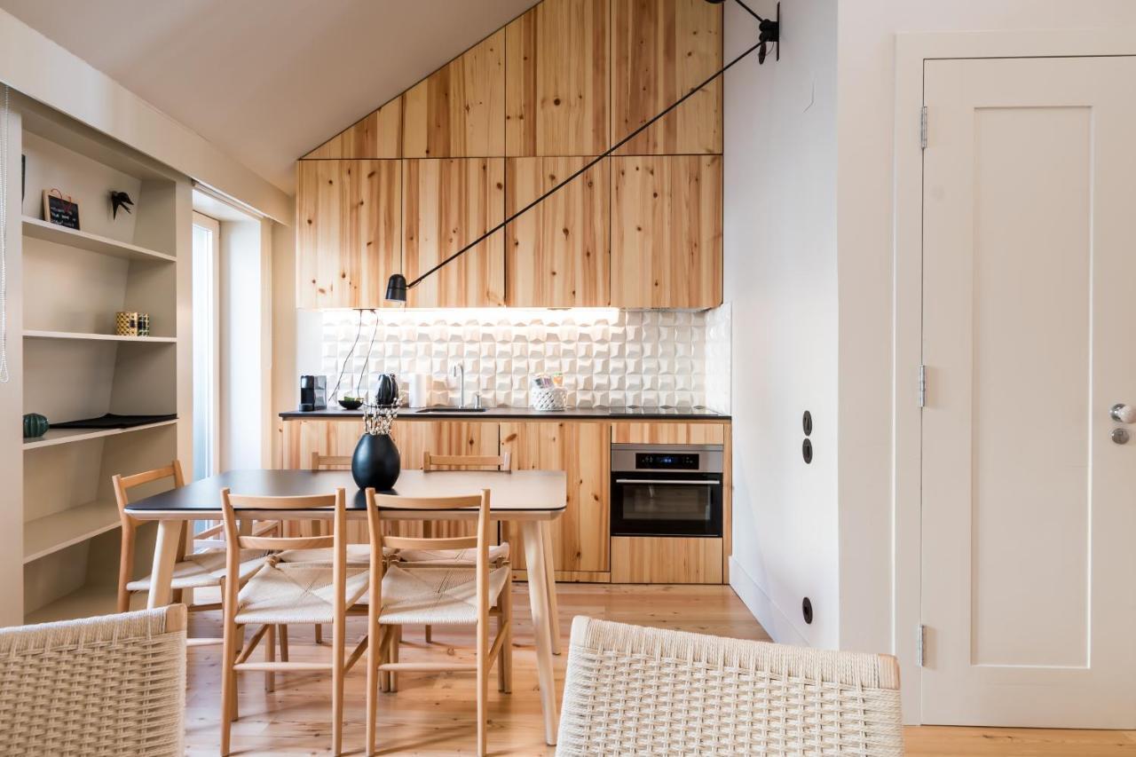 Casas Na Portuguesa - Bica Chiado Apartment Lisbon Luaran gambar