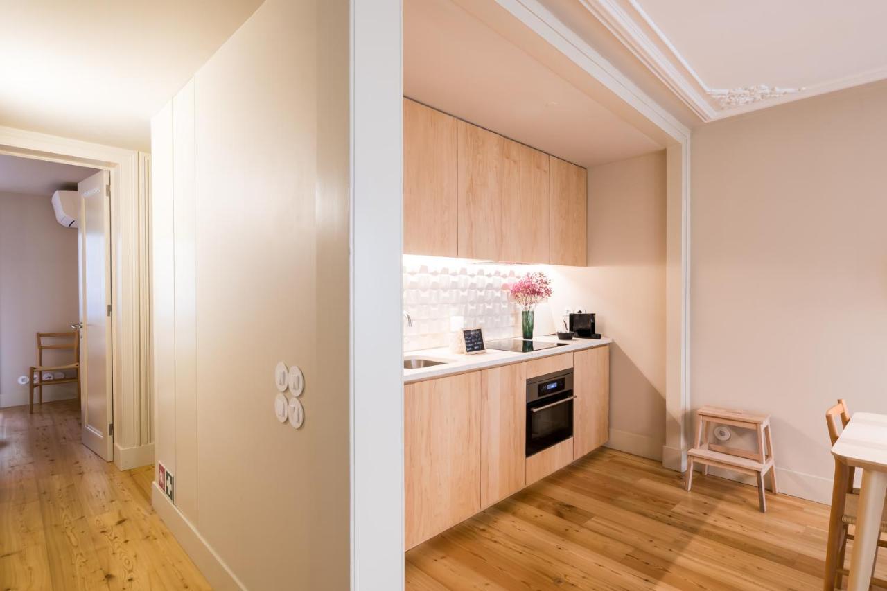 Casas Na Portuguesa - Bica Chiado Apartment Lisbon Luaran gambar