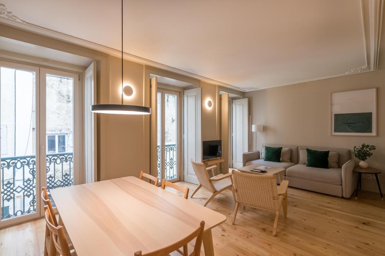 Casas Na Portuguesa - Bica Chiado Apartment Lisbon Luaran gambar