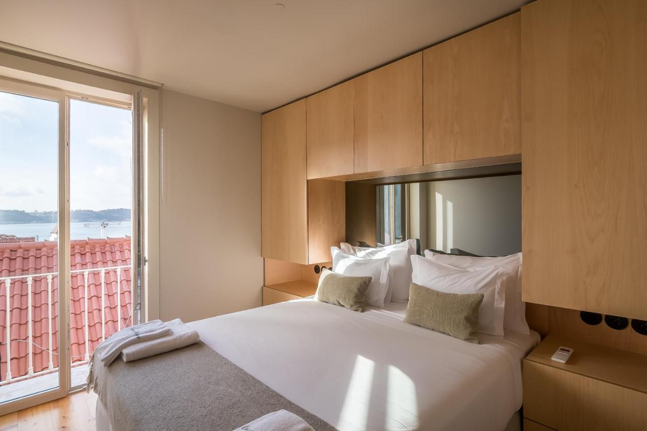 Casas Na Portuguesa - Bica Chiado Apartment Lisbon Luaran gambar